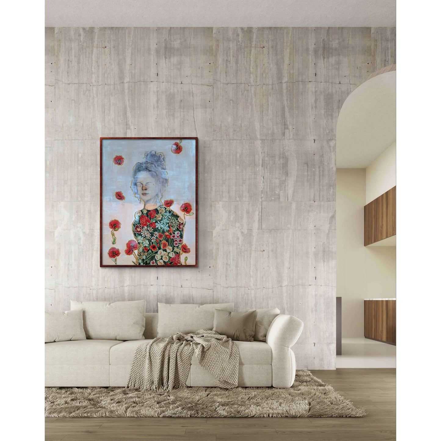 Kleurrijk kunstwerk met bloemen en vrouw in een modern neutraal interieur